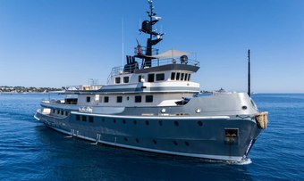 Daddy Shane yacht charter Dunston Shipyard Motor Yacht