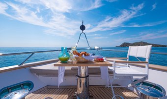 Daddy's Dream 888 yacht charter lifestyle