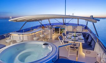 Savannah yacht charter lifestyle