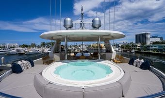 Lady JJ yacht charter lifestyle
