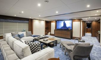 Skyler yacht charter lifestyle