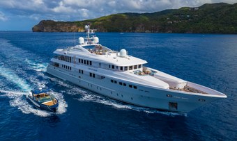 OCeanos yacht charter Mondo Marine Motor Yacht