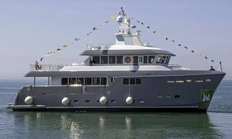 GraNil yacht charter Cantiere Delle Marche Motor Yacht