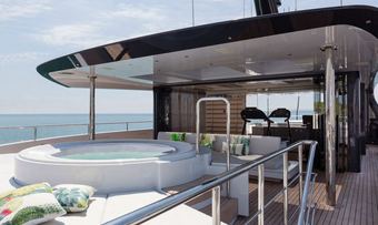 Quinta Essentia yacht charter lifestyle