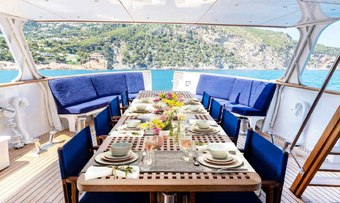 Semaya yacht charter lifestyle