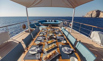 Far Niente yacht charter lifestyle