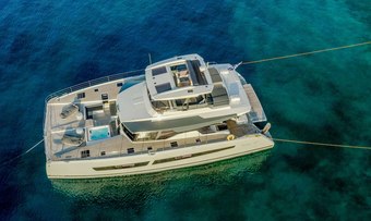 Elly yacht charter Fountaine Pajot Motor Yacht