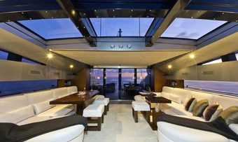 Lady Maia yacht charter lifestyle