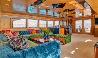 Lady Rina yacht charter lifestyle