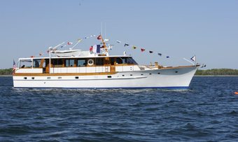 America yacht charter Custom Motor Yacht