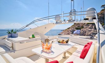 Estia Yi yacht charter lifestyle
