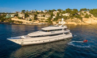 Envy yacht charter Lurssen Motor Yacht
