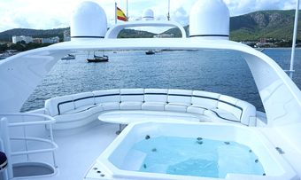 Moonraker yacht charter lifestyle