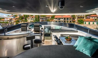 Conte Alberti yacht charter lifestyle