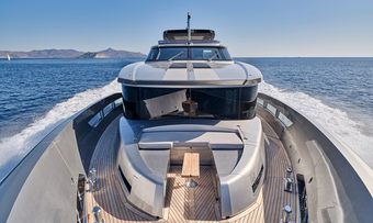 Seammetry yacht charter lifestyle