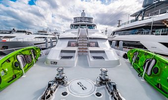 Lone Star yacht charter lifestyle