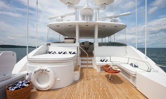 Braveheart yacht charter lifestyle