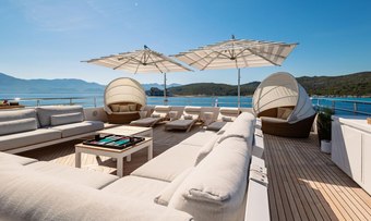 Eleni yacht charter lifestyle