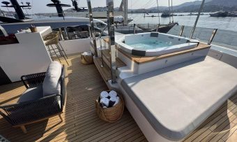Nomad yacht charter lifestyle