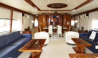 Dream B yacht charter lifestyle