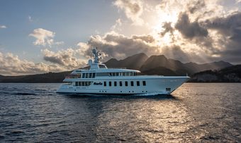 Harle yacht charter Feadship Motor Yacht