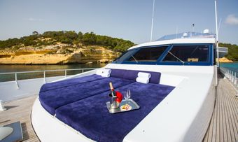 Ace Six yacht charter lifestyle