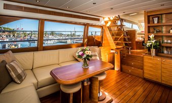 Laouen yacht charter lifestyle