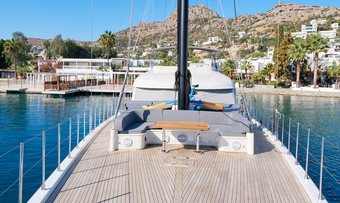 SUREYYA yacht charter lifestyle