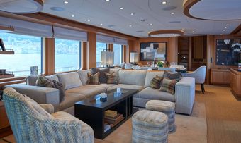 Galena yacht charter lifestyle