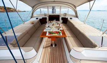 Noheea yacht charter lifestyle