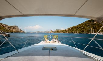 Somafix yacht charter lifestyle