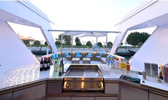 Al Kous 164 yacht charter lifestyle