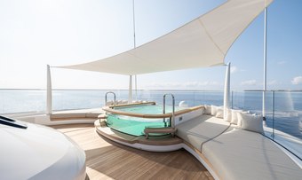 Alvia yacht charter lifestyle