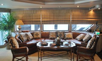 Gilaine O yacht charter lifestyle