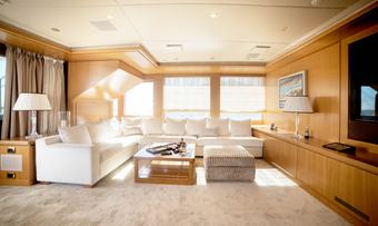 Oasis yacht charter lifestyle