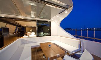 Ale.Mia yacht charter lifestyle