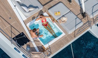 Capri yacht charter lifestyle