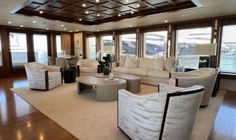 Sport yacht charter lifestyle
