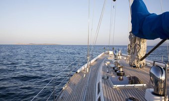 Abeon yacht charter lifestyle