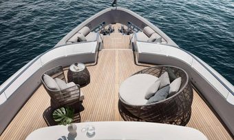 Malkia yacht charter lifestyle