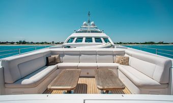 Lady L yacht charter lifestyle