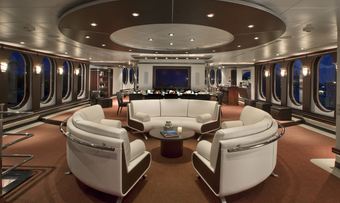 Global yacht charter lifestyle
