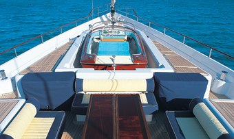 MITseaAH yacht charter lifestyle