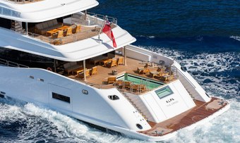 Alfa yacht charter lifestyle