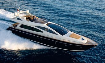 Selfie yacht charter Riva Motor Yacht