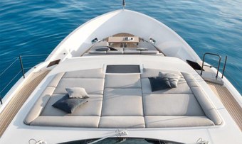 Suitu yacht charter lifestyle