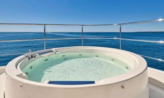 Best Off yacht charter lifestyle