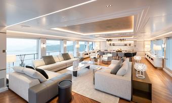 M55 yacht charter lifestyle