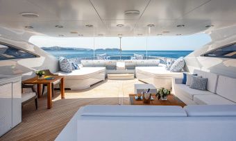 La Dea II yacht charter lifestyle