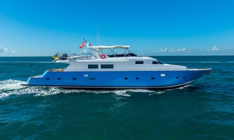 Azure yacht charter Maiora Motor Yacht